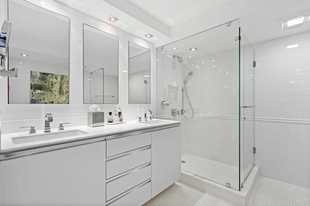 130 Sun & Surf - Residential