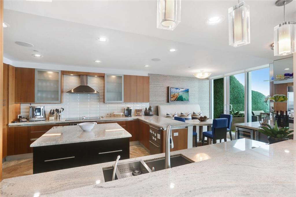 Ritz Carlton - Residential