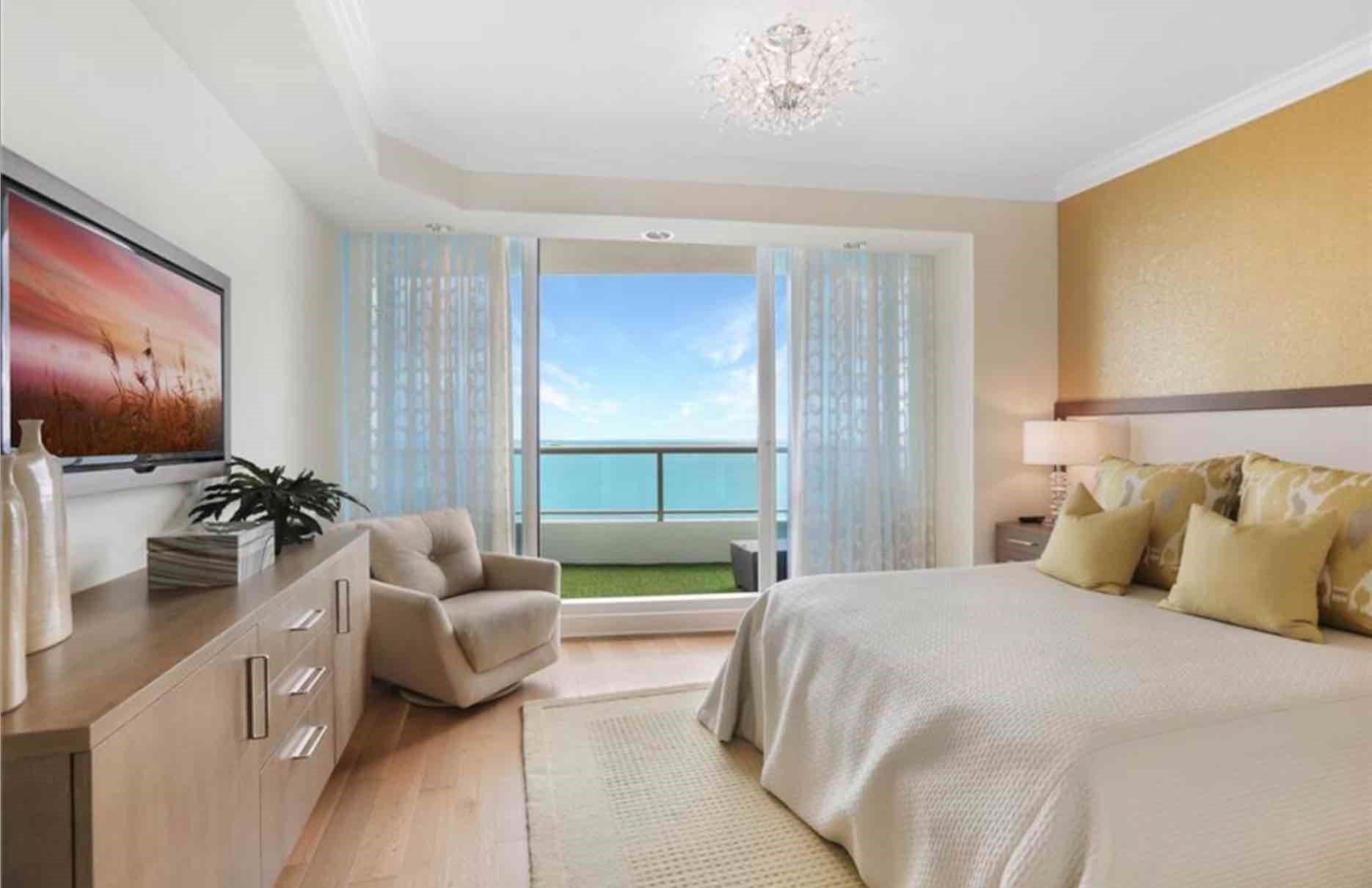 Ritz Carlton - Residential