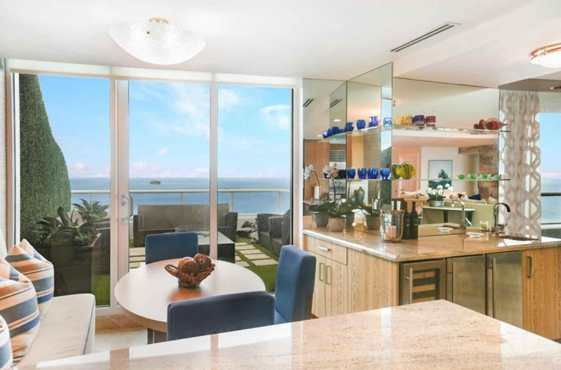 Ritz Carlton - Residential