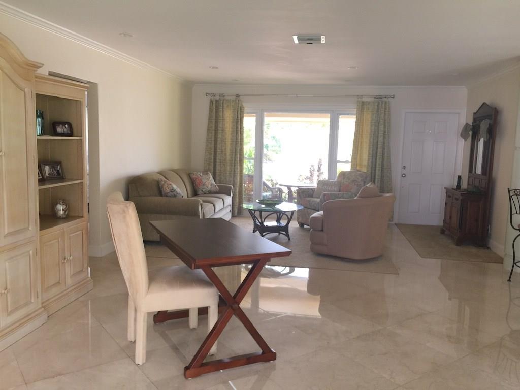 Bel-Air 32-10 B - Residential