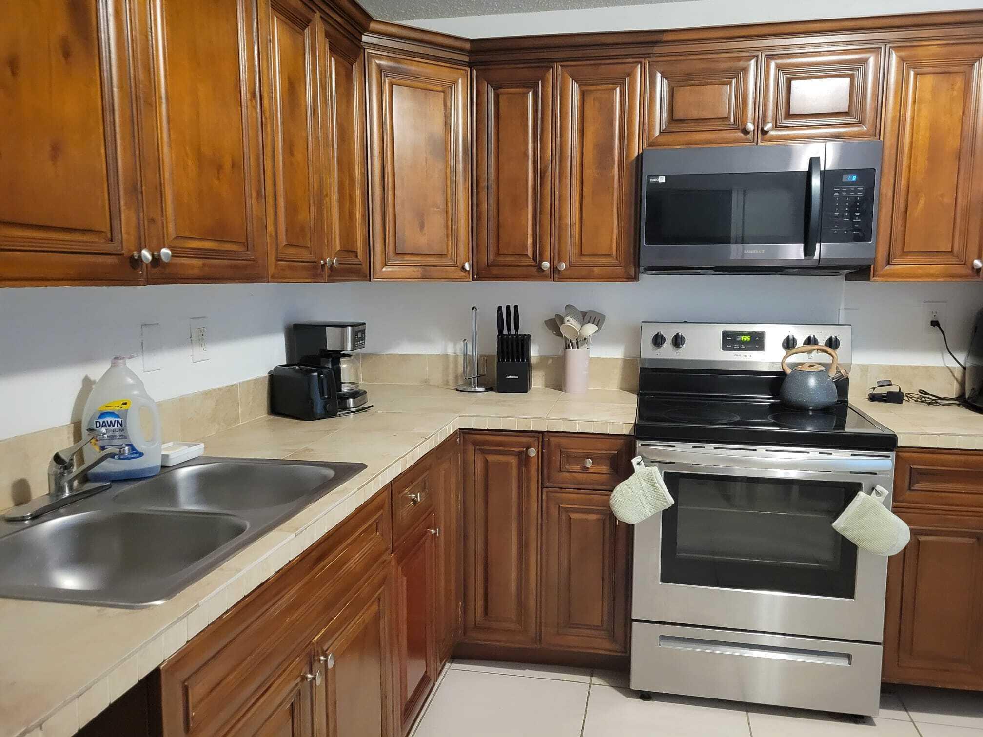 CANNON POINT FIRST - Residential Lease