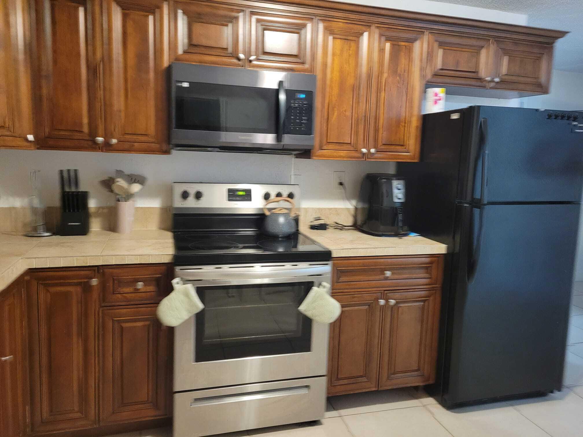 CANNON POINT FIRST - Residential Lease