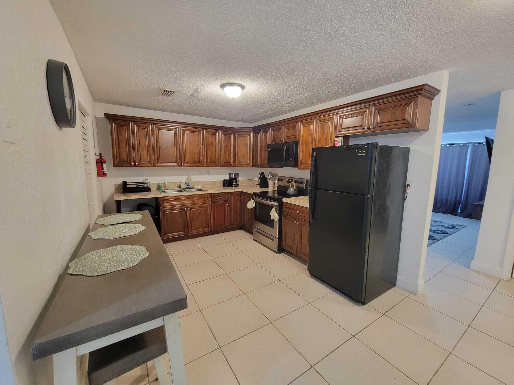 2759 NW 58th Terrace