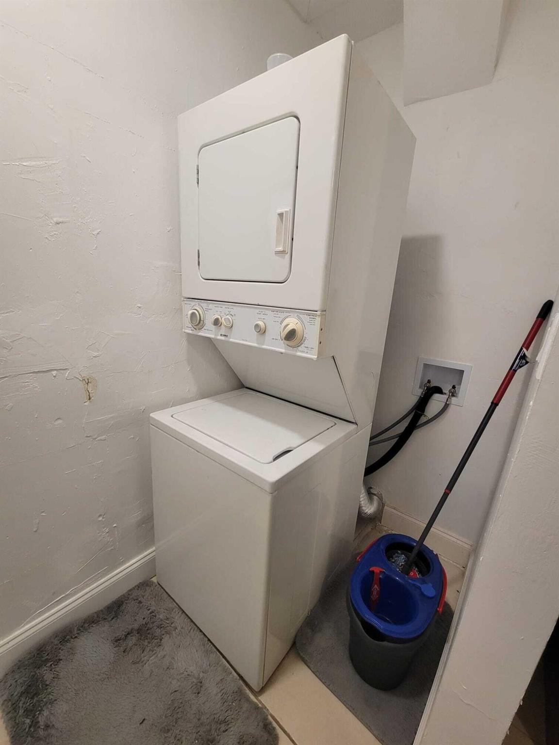 CANNON POINT FIRST - Residential Lease