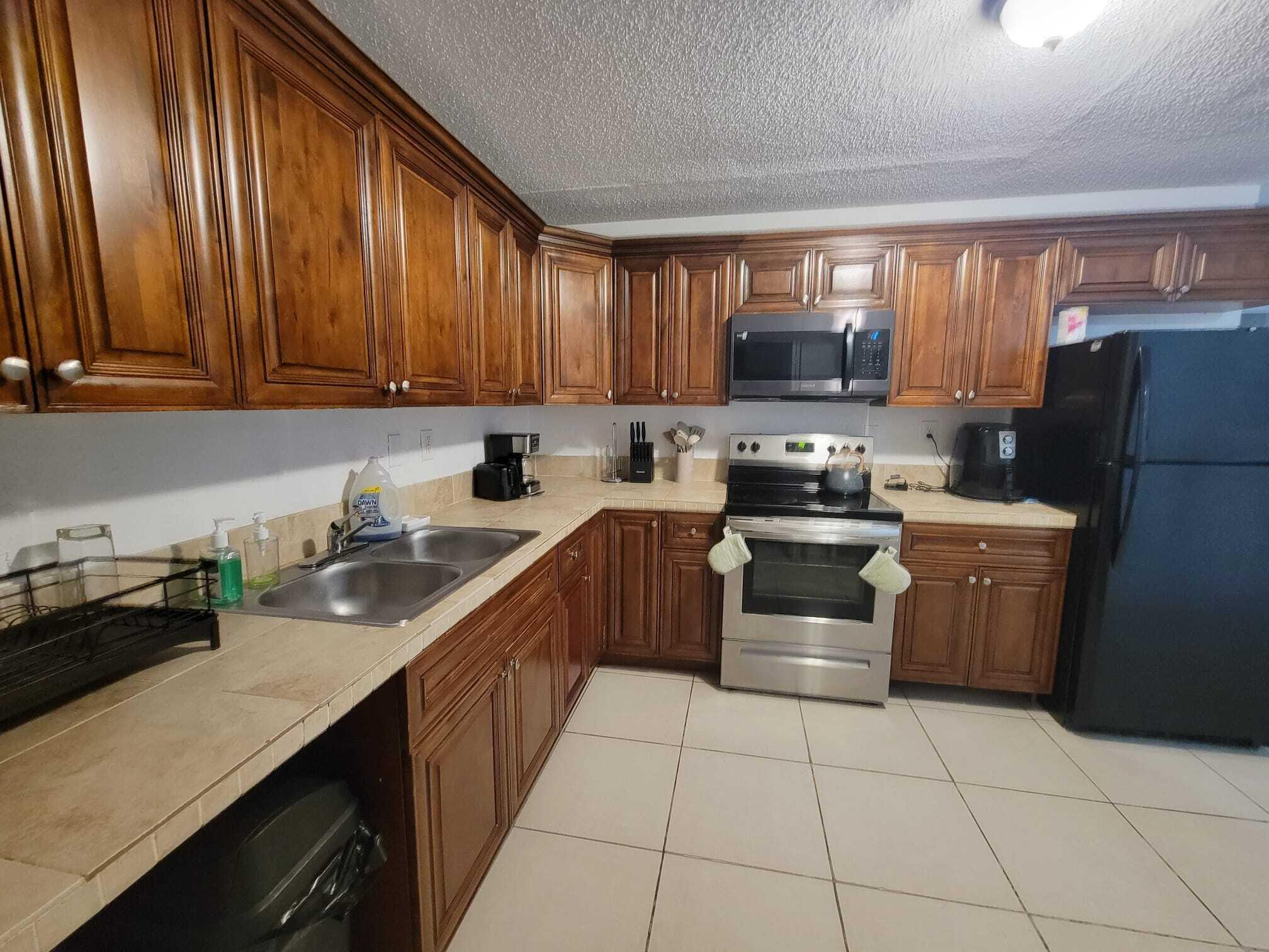 2759 NW 58th Terrace