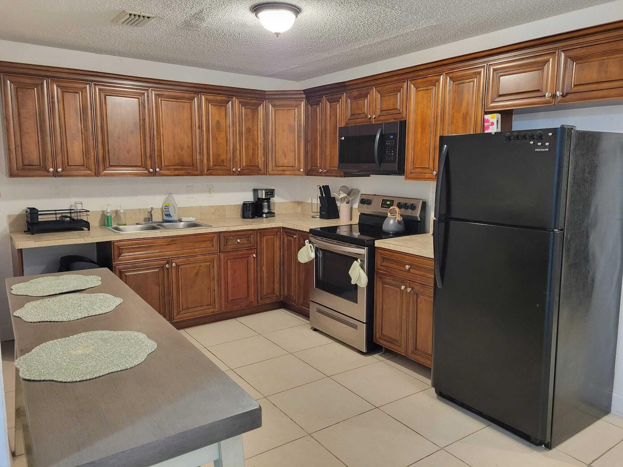 2759 NW 58th Terrace