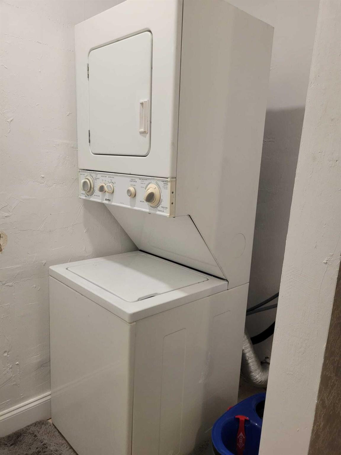 CANNON POINT FIRST - Residential Lease