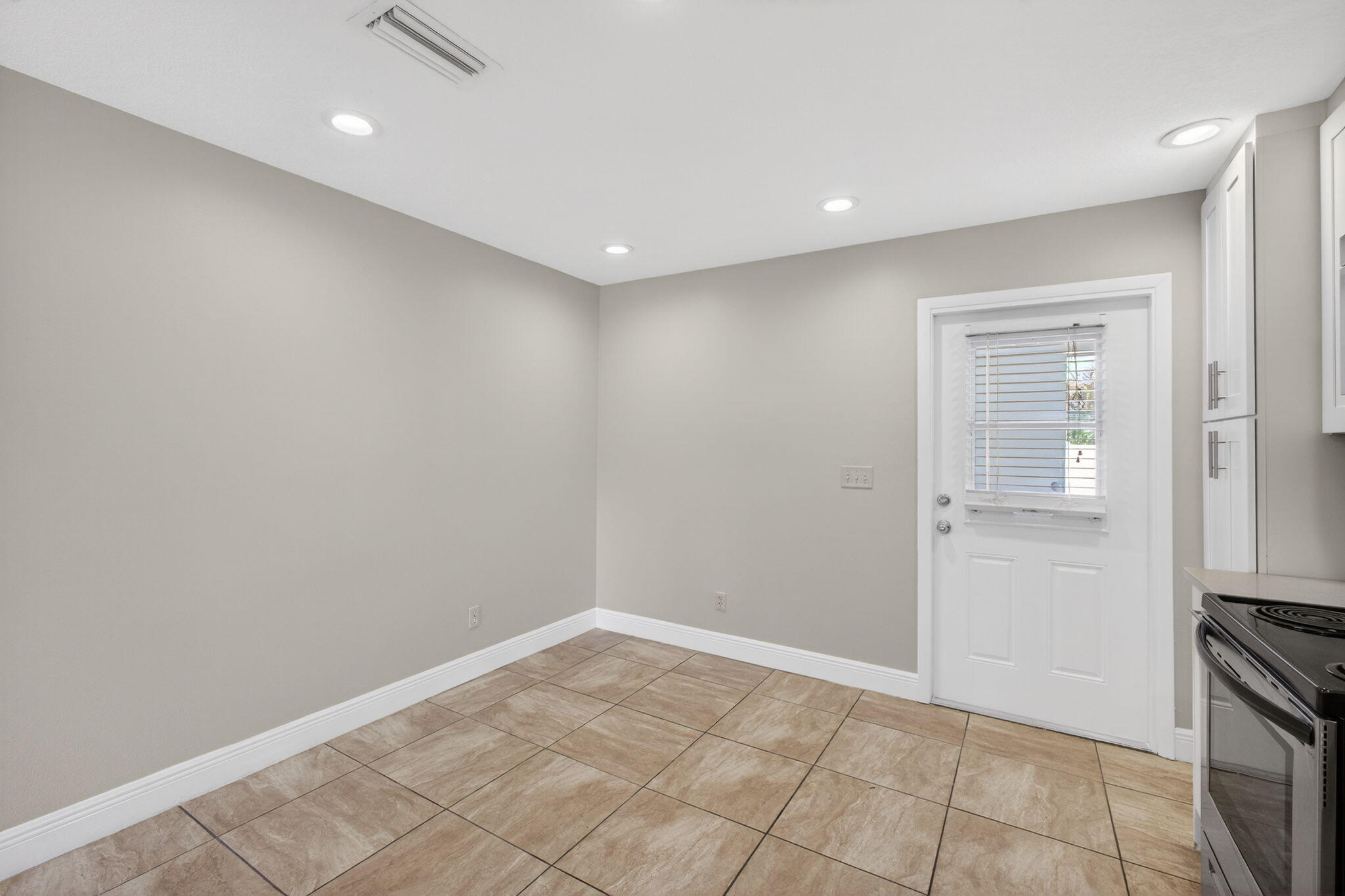 NORTH PALM BEACH HEIGHTS SEC 2B - Residential Income