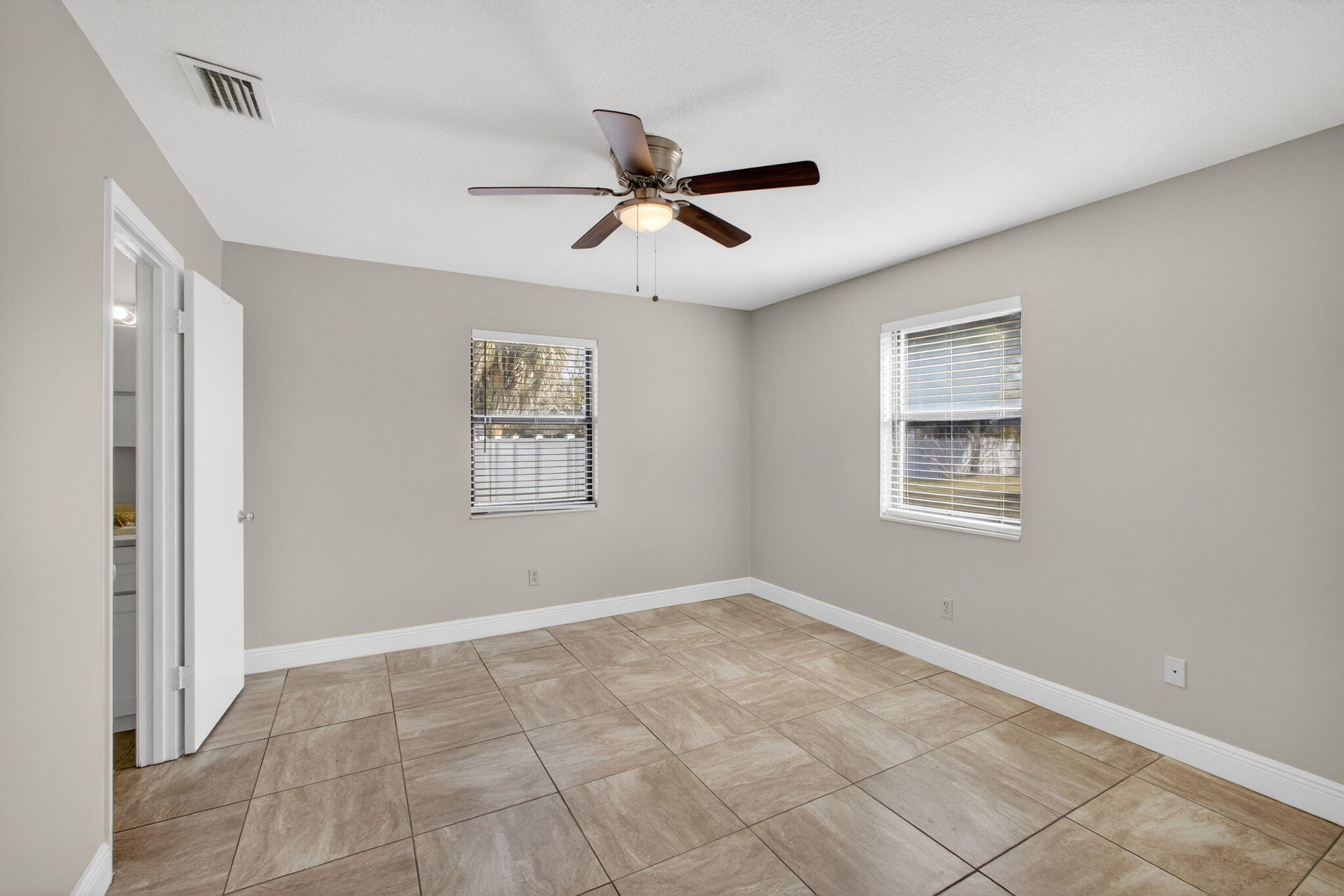 NORTH PALM BEACH HEIGHTS SEC 2B - Residential Income