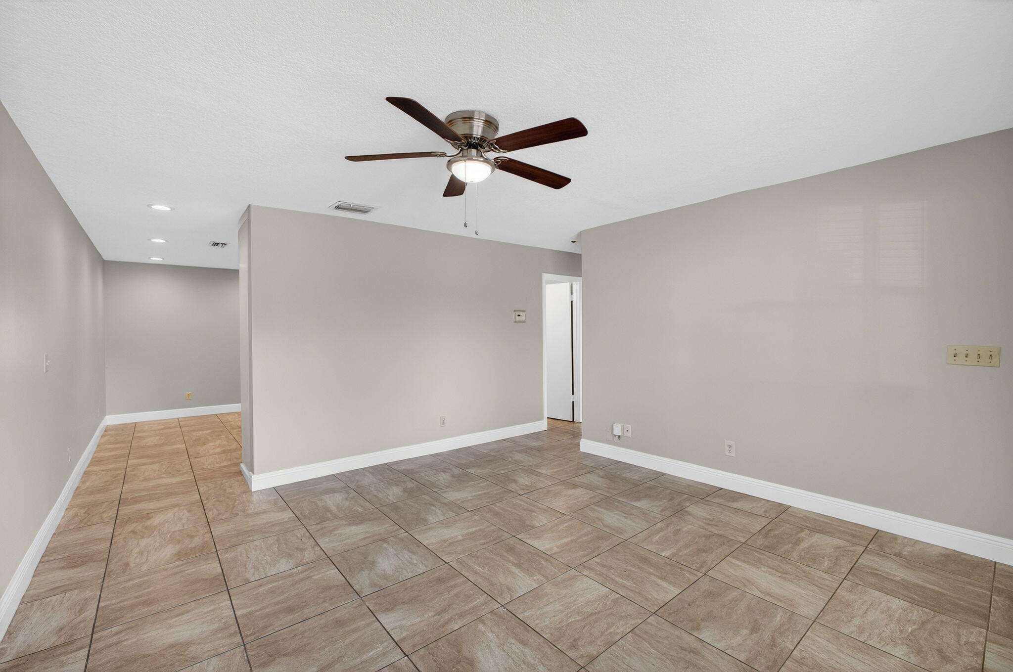 NORTH PALM BEACH HEIGHTS SEC 2B - Residential Income