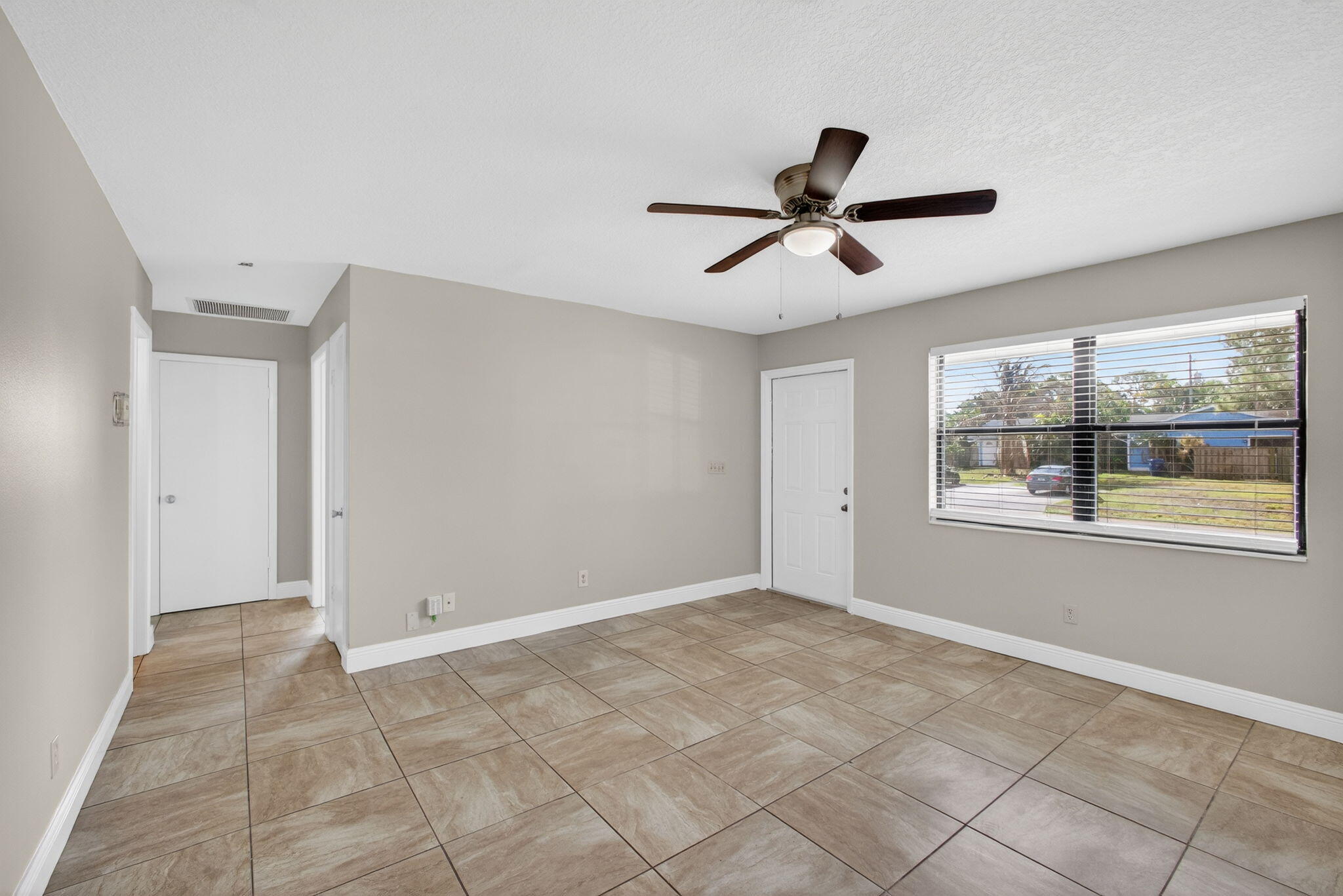 NORTH PALM BEACH HEIGHTS SEC 2B - Residential Income