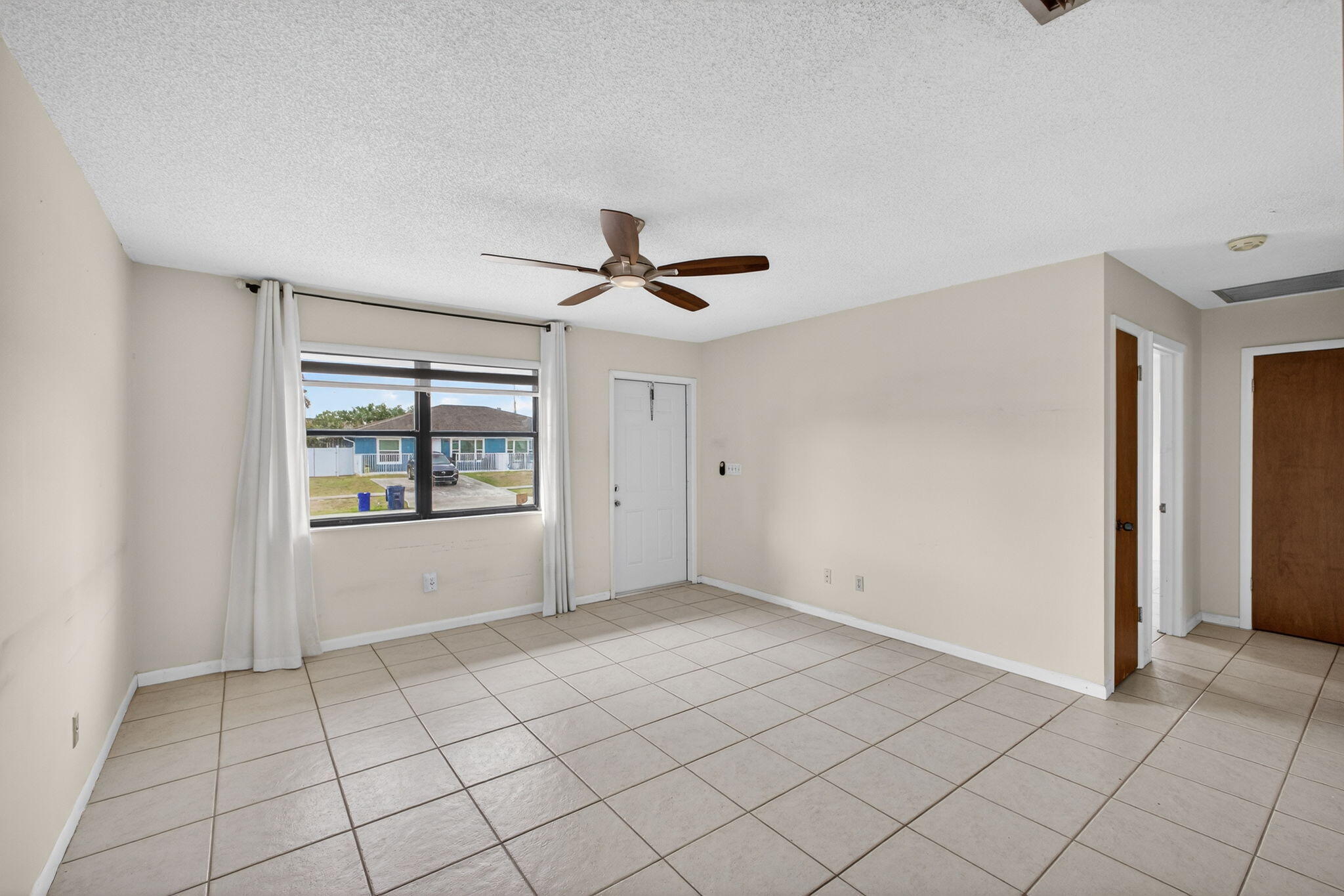 NORTH PALM BEACH HEIGHTS SEC 2B - Residential Income