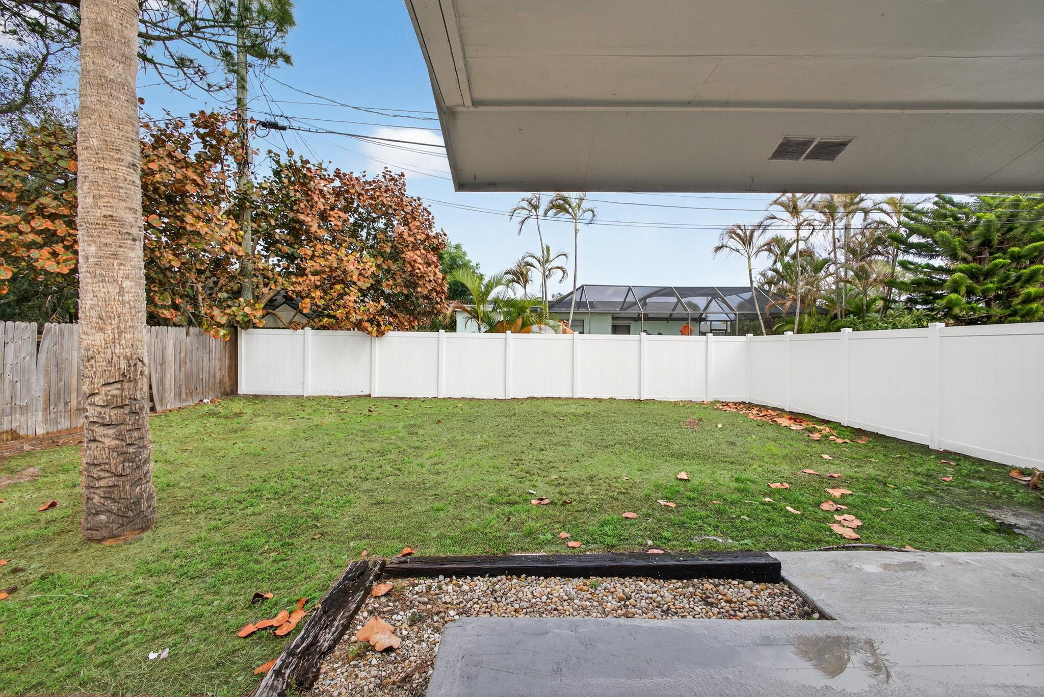 NORTH PALM BEACH HEIGHTS SEC 2B - Residential Income