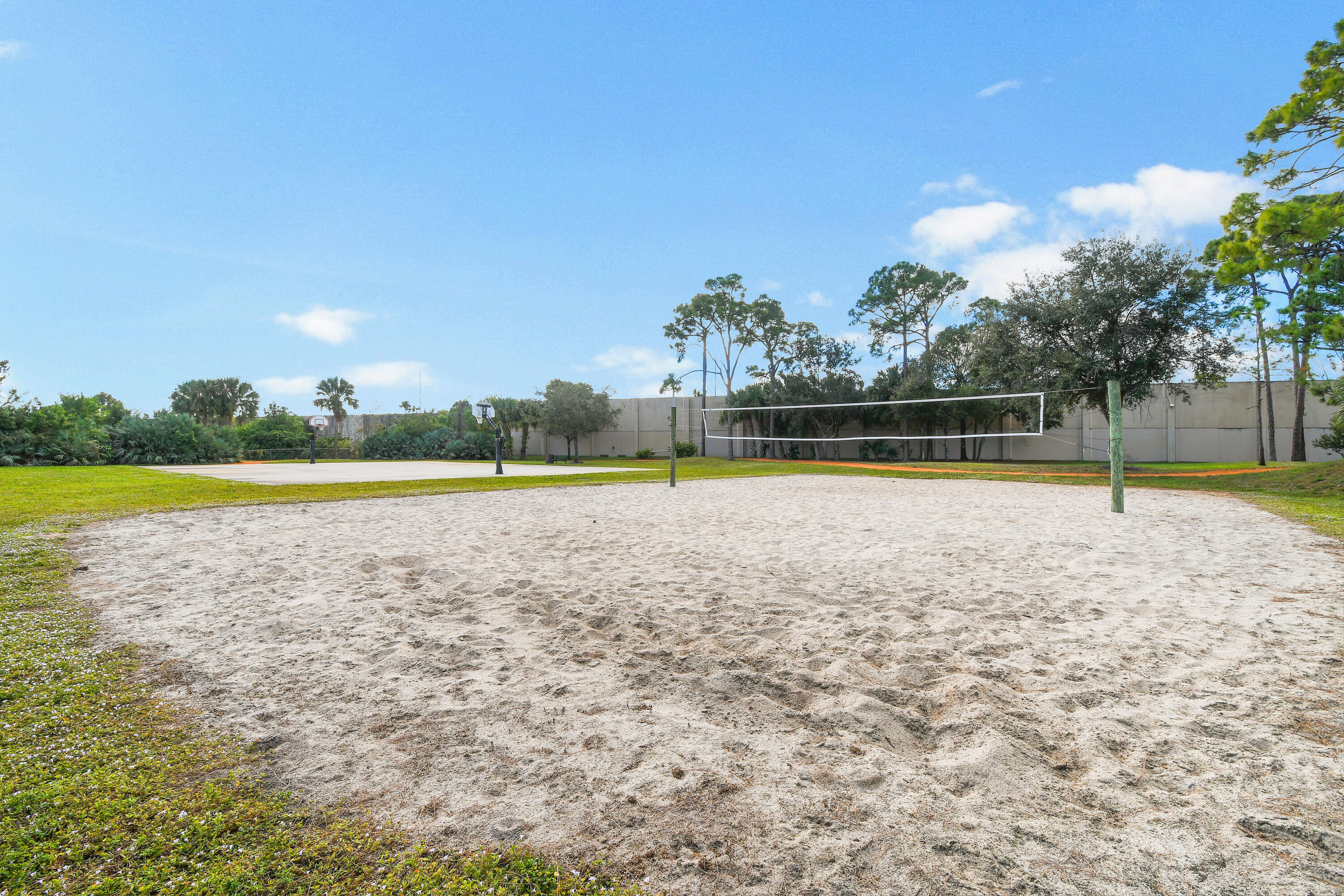 NORTH PALM BEACH HEIGHTS SEC 2B - Residential Income