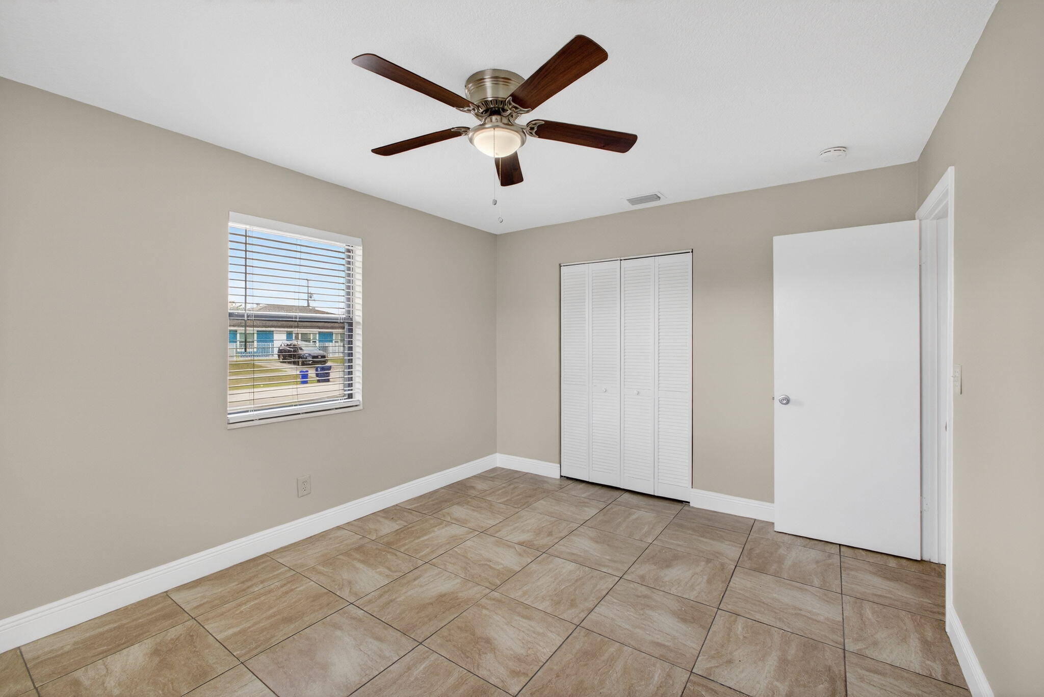 NORTH PALM BEACH HEIGHTS SEC 2B - Residential Income