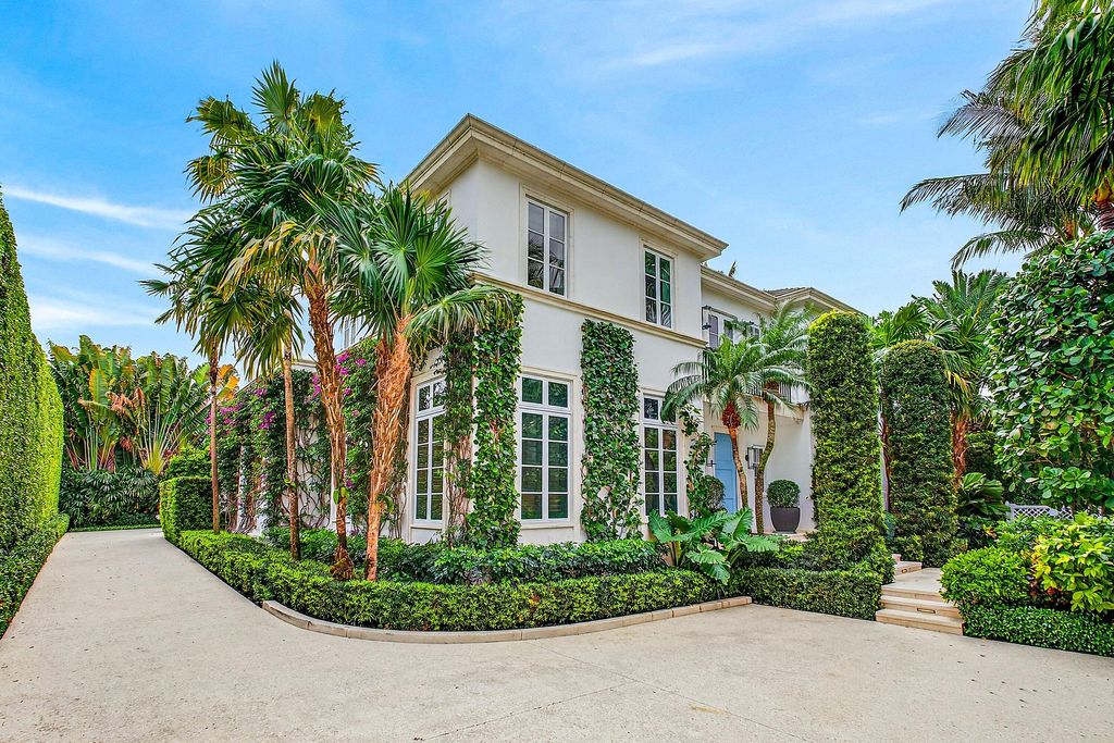 Photo of 232 Seabreeze Avenue, Palm Beach, FL 33480 (MLS # B26013184)