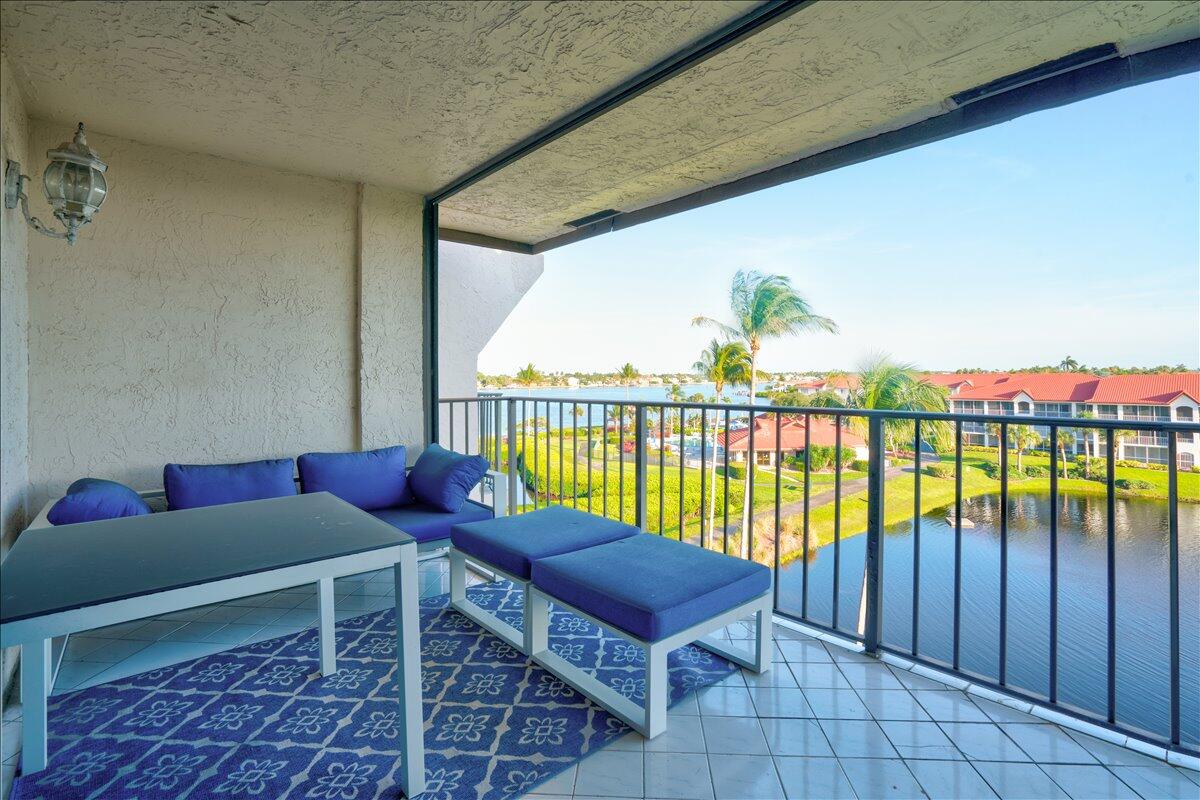 HALF MOON BAY - Residential
