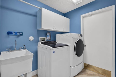 Tiny photo for 10002 NW 58th Court NW, Parkland, FL 33076 (MLS # B26079632)