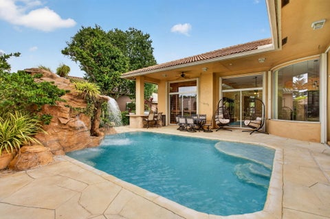Tiny photo for 10002 NW 58th Court NW, Parkland, FL 33076 (MLS # B26079632)