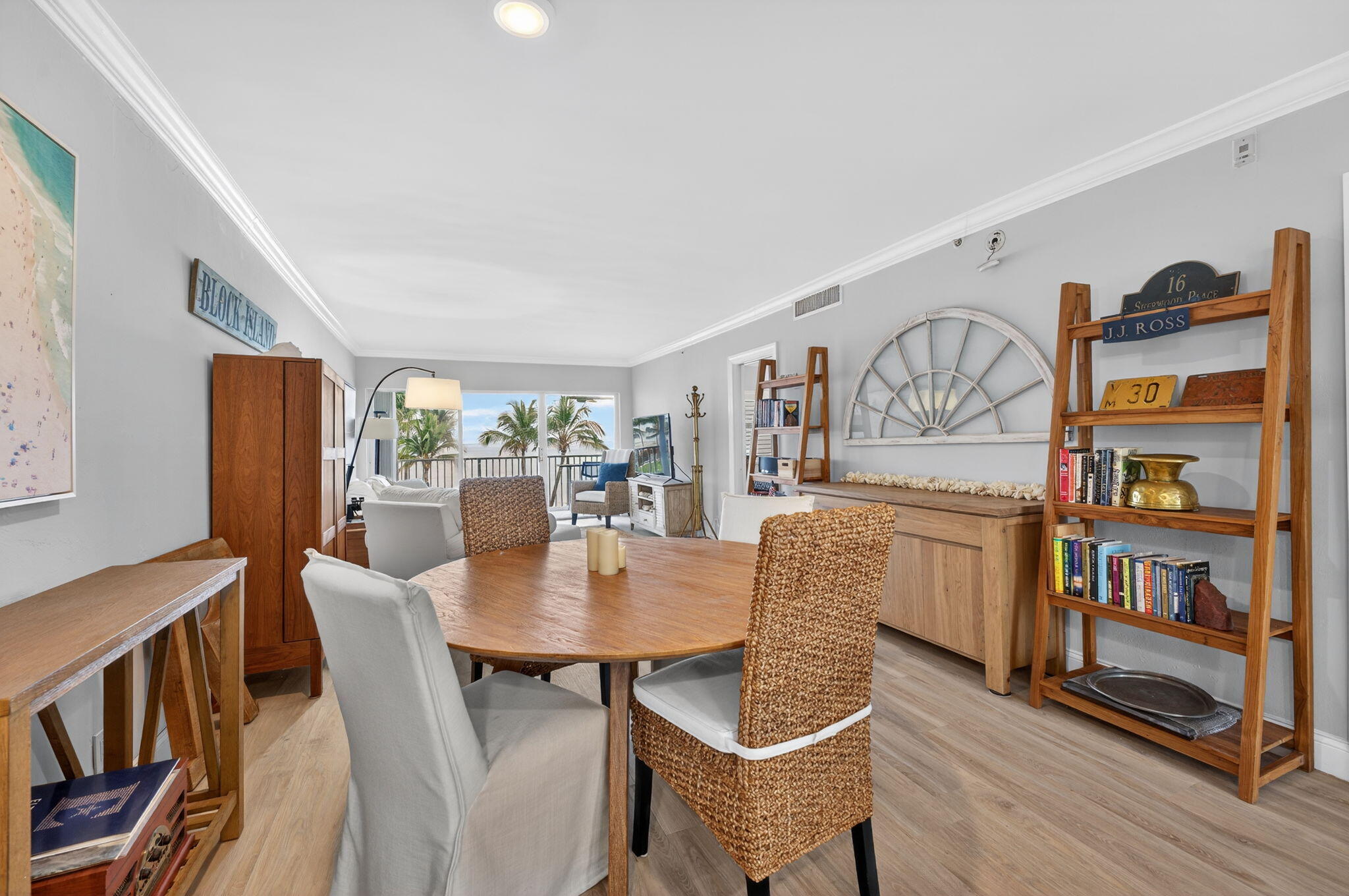 PENTHOUSE TOWERS CONDO - Residential Lease