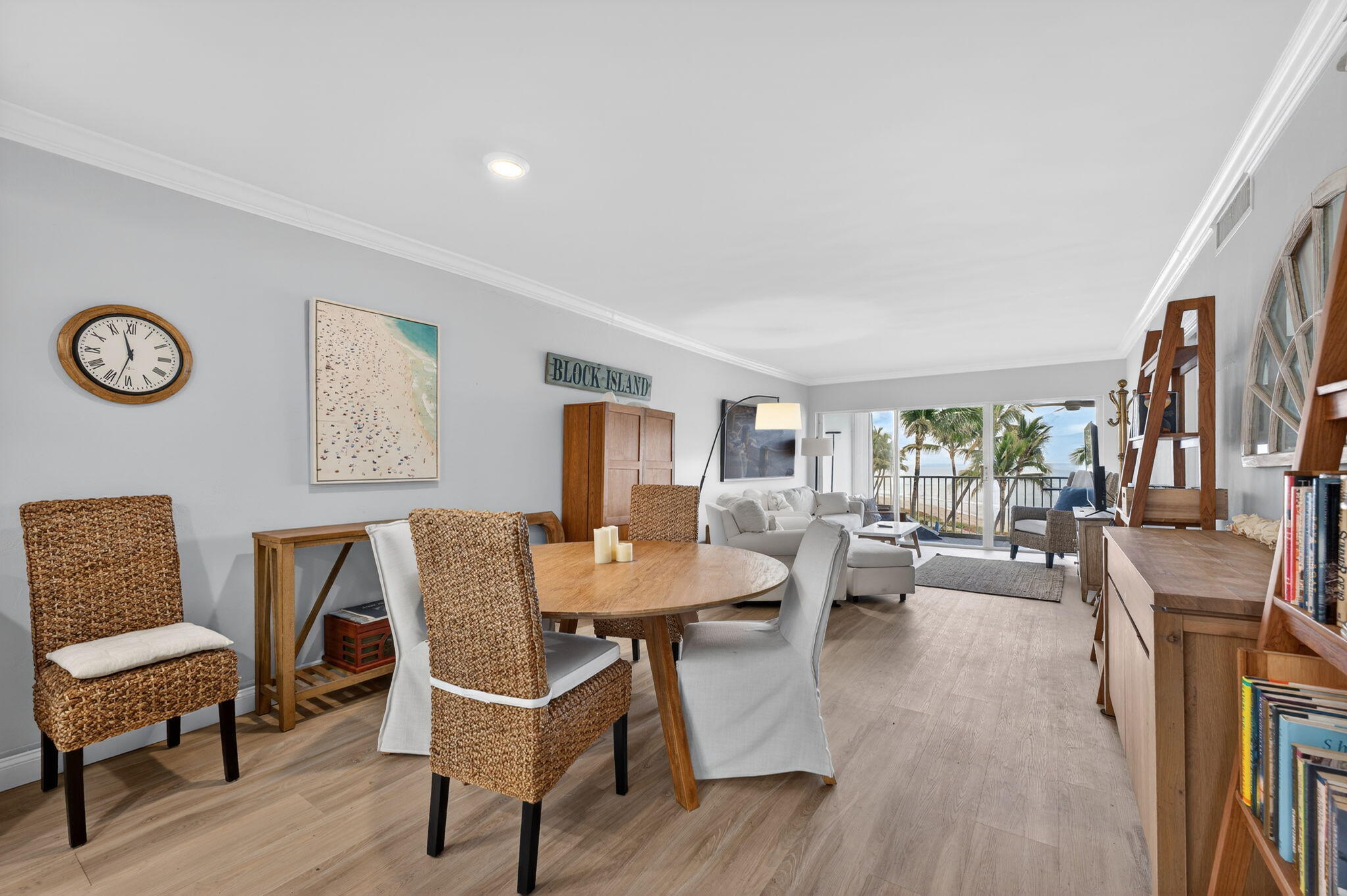 PENTHOUSE TOWERS CONDO - Residential Lease