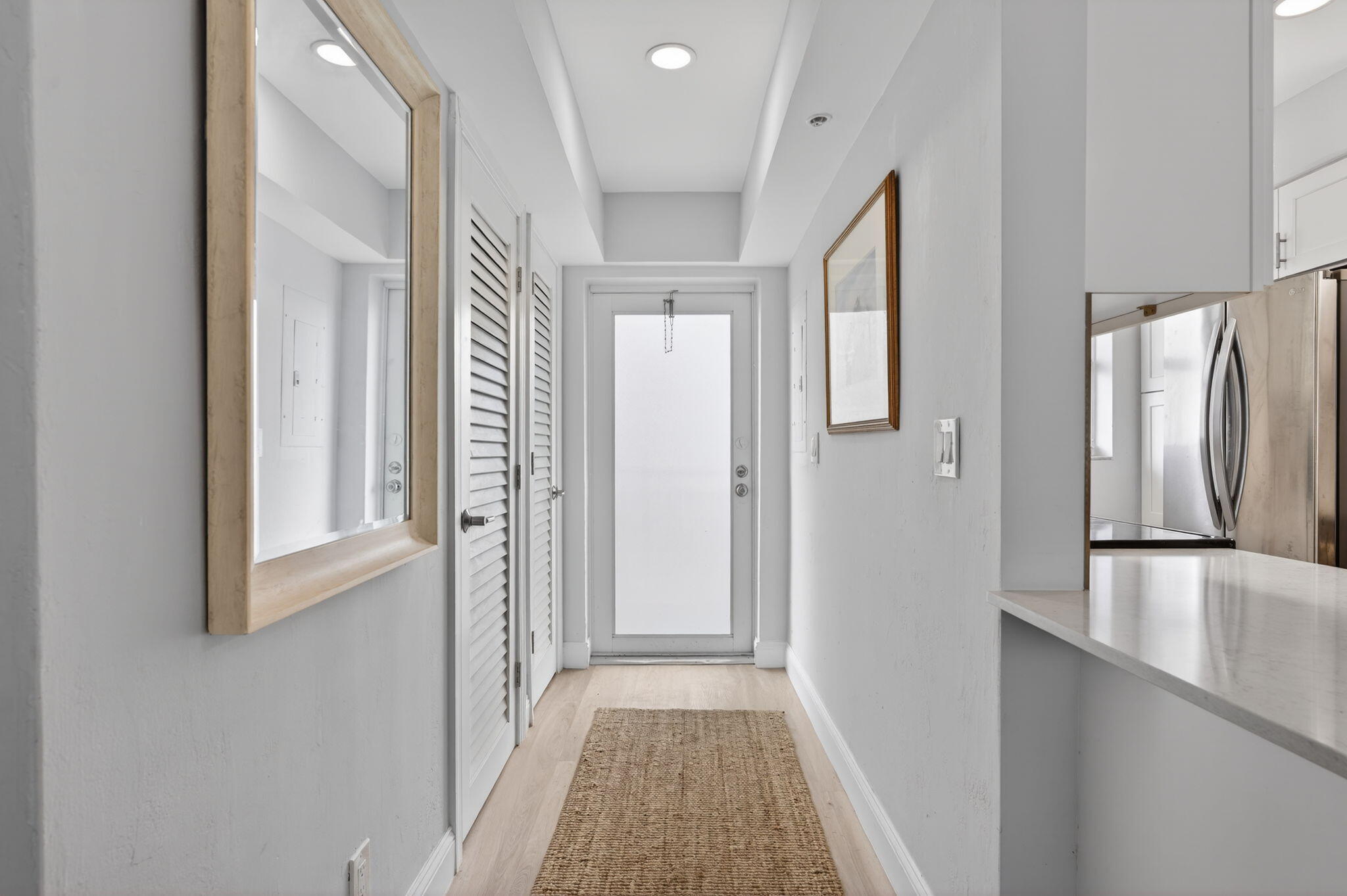 PENTHOUSE TOWERS CONDO - Residential Lease