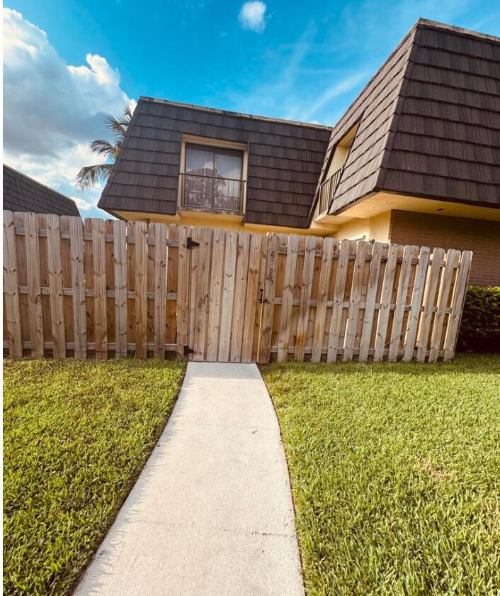 CHERRY LANE - Residential Lease