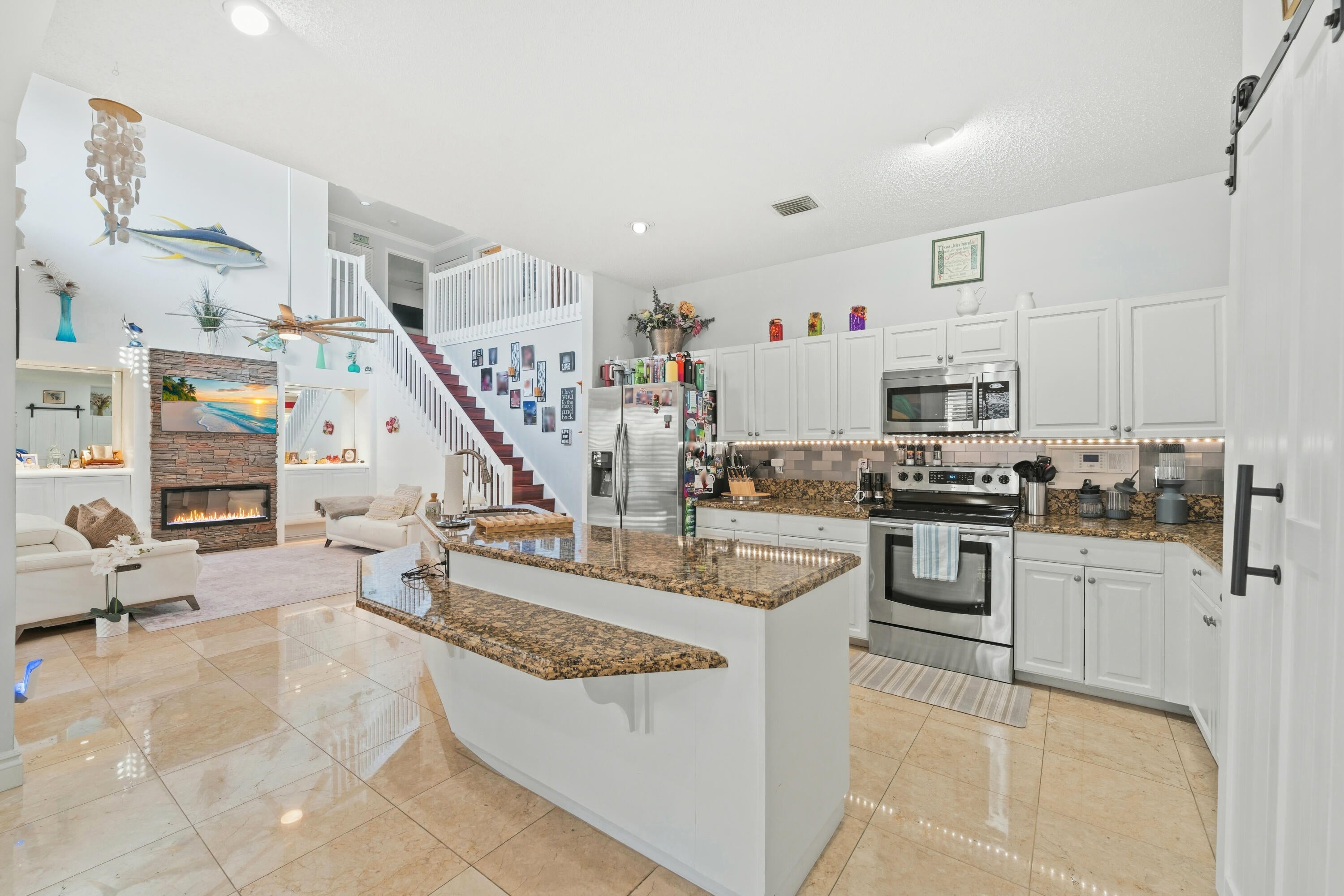 7202 CATALINA ISLE Drive