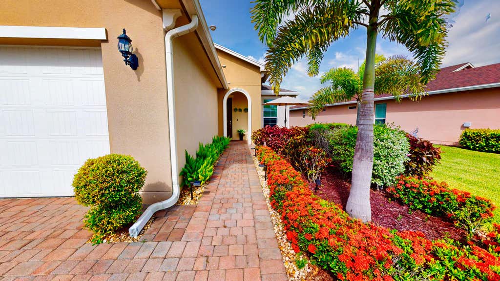 Photo of 10360 SW Indian Lilac Trail, Port Saint Lucie, FL 34987 (MLS # R11005595)