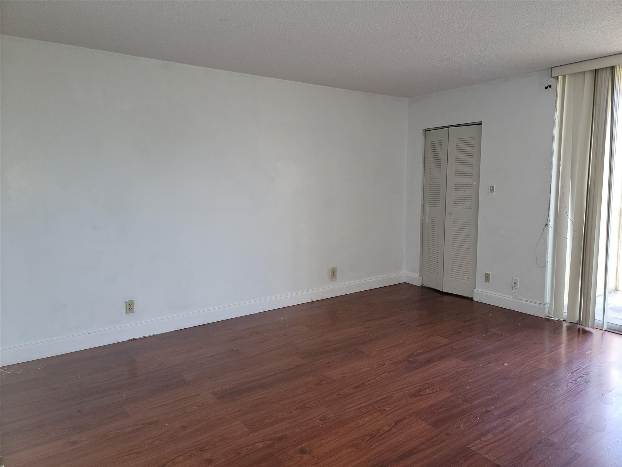 CYPRESS CHASE NORTH 4 CON - Residential