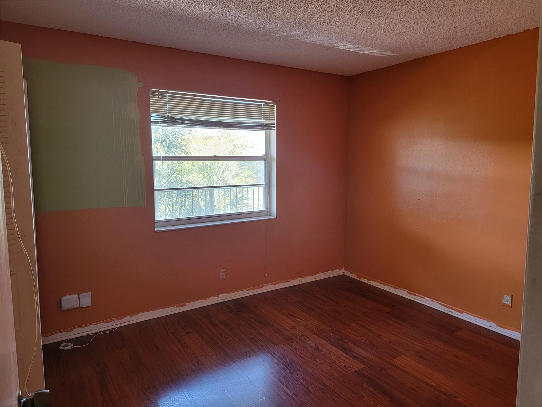 CYPRESS CHASE NORTH 4 CON - Residential