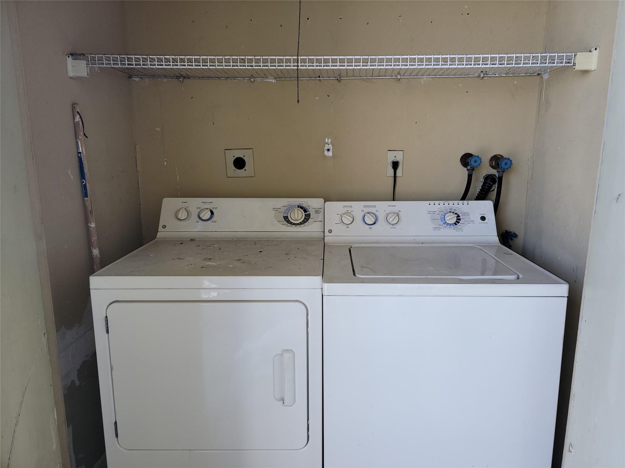 CYPRESS CHASE NORTH 4 CON - Residential