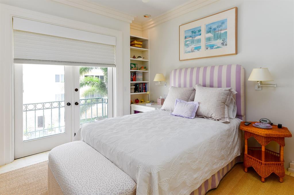 VILLA PLATI TOWNHOMES - Residential