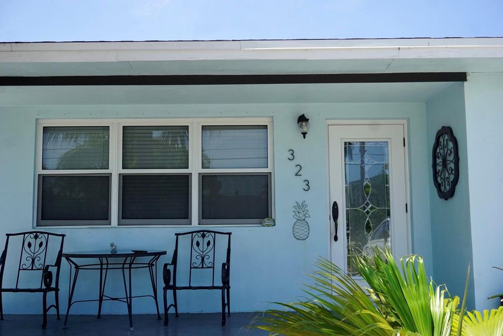 Photo of 323 W Pine Street, Lantana, FL 33462 (MLS # R11099379)