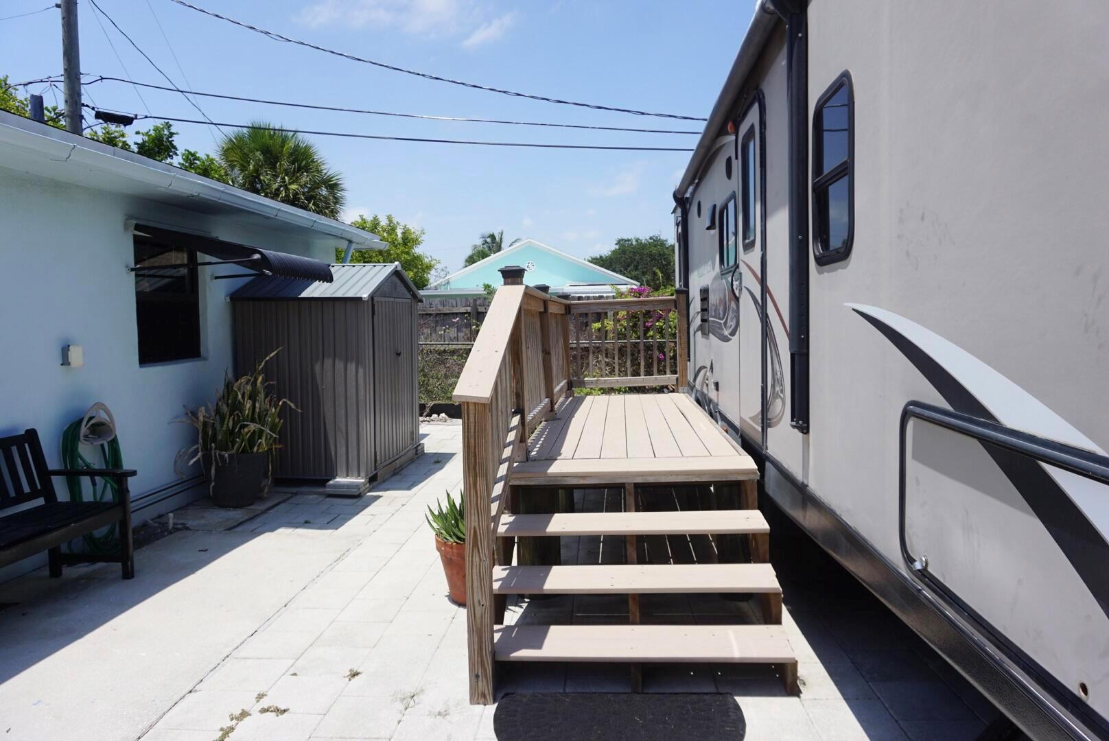 LANTANA - Residential