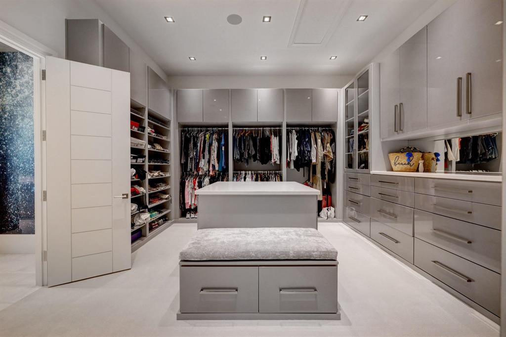 OLD PALM 3 - Residential