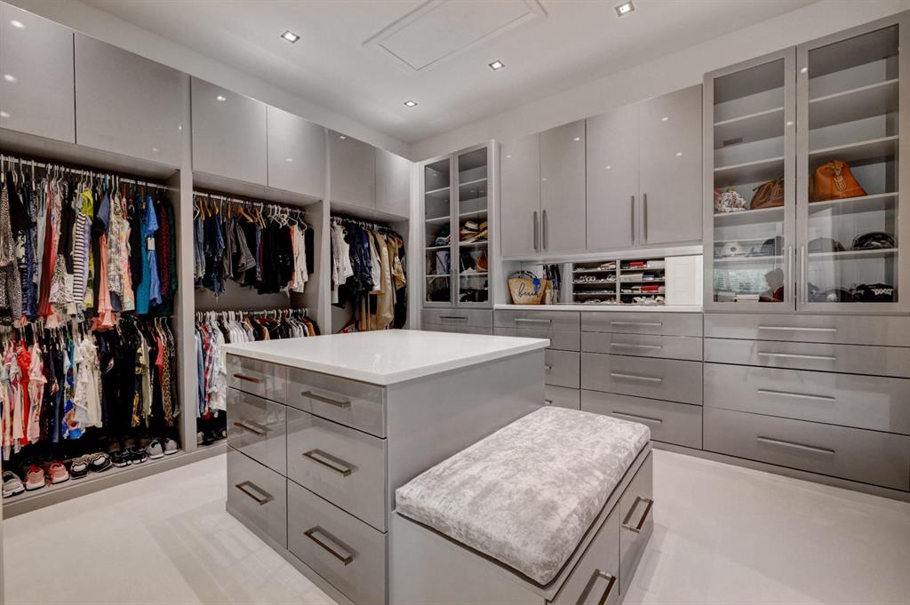 OLD PALM 3 - Residential