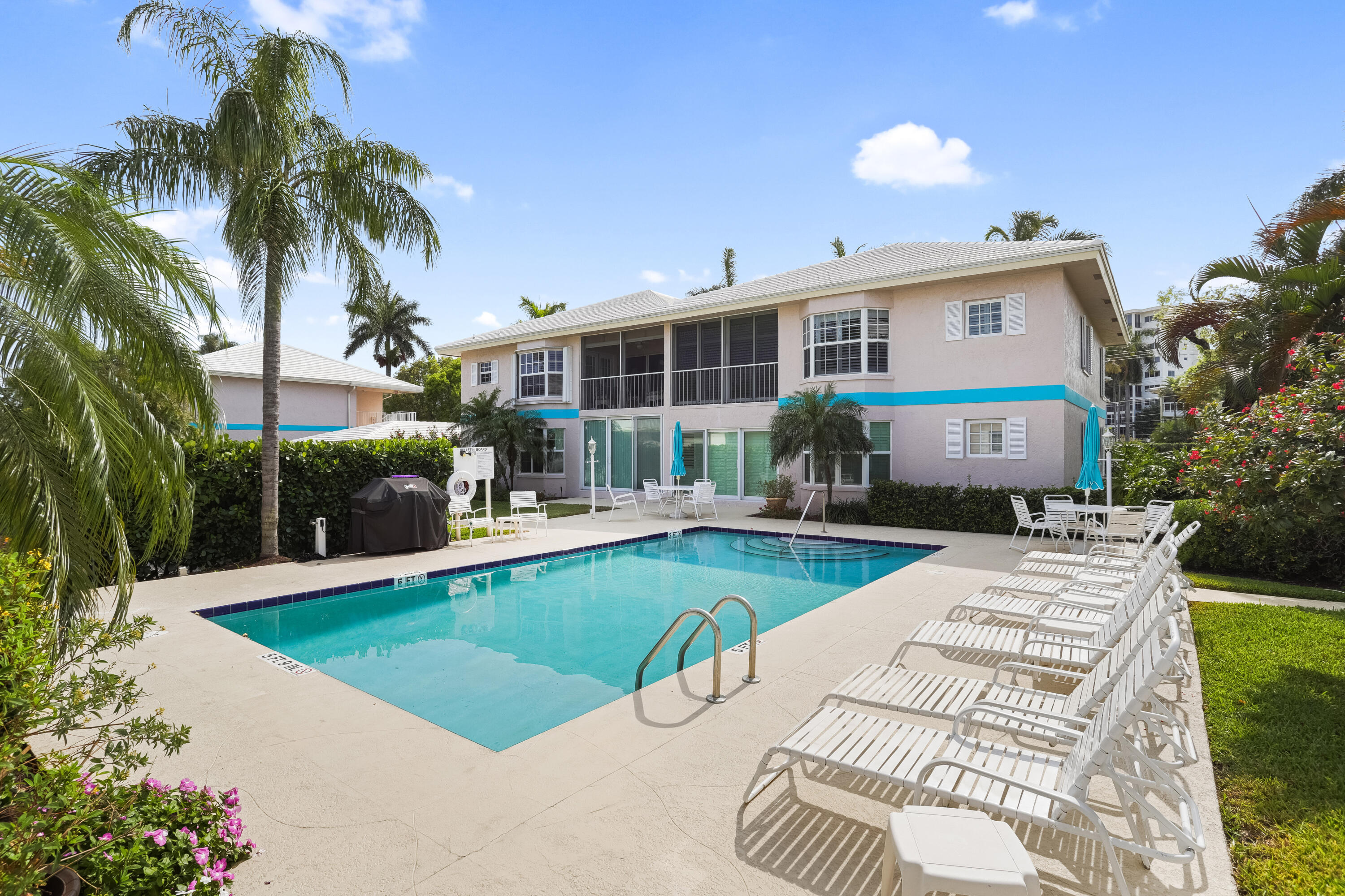 75 Venetian Drive D-13