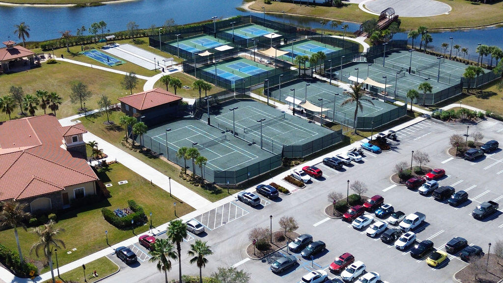 TRADITION PLAT NO 28 - Residential