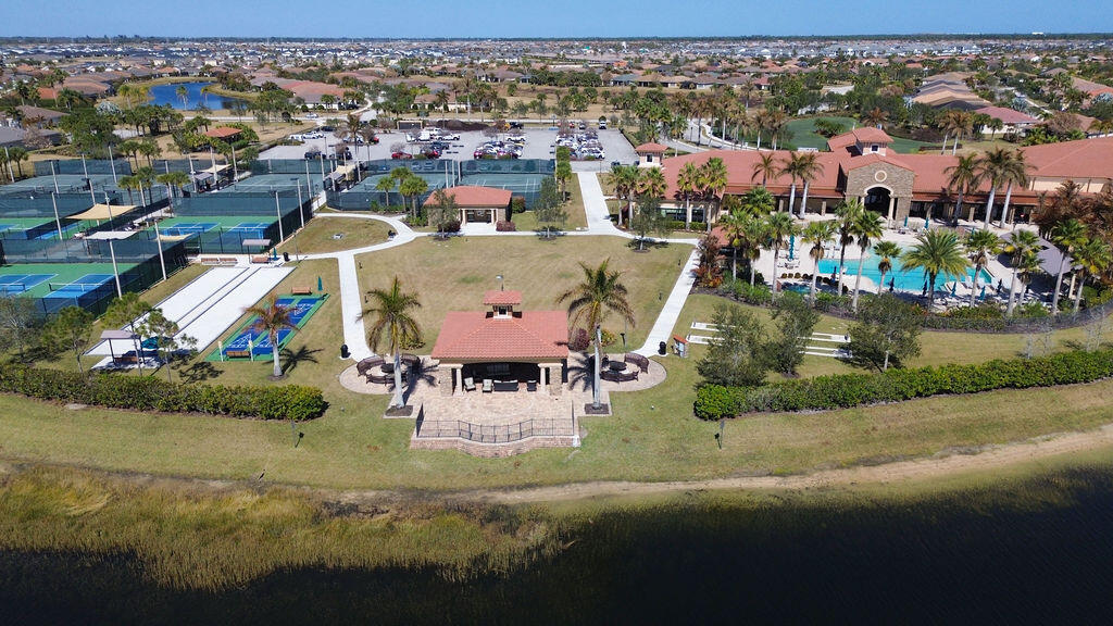 TRADITION PLAT NO 28 - Residential