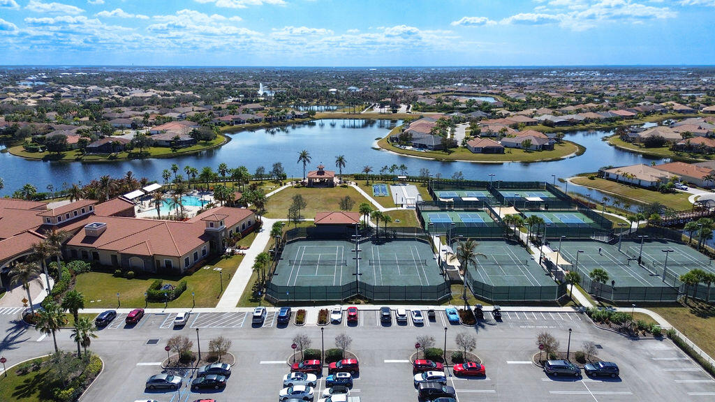 TRADITION PLAT NO 28 - Residential