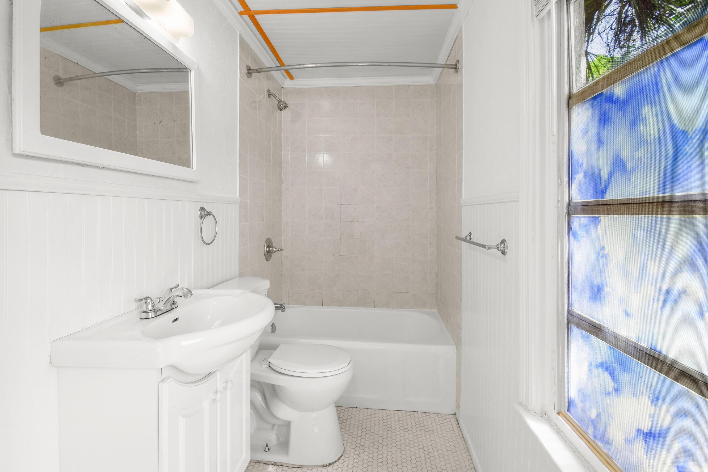 COLLEGE PARK - Residential Lease