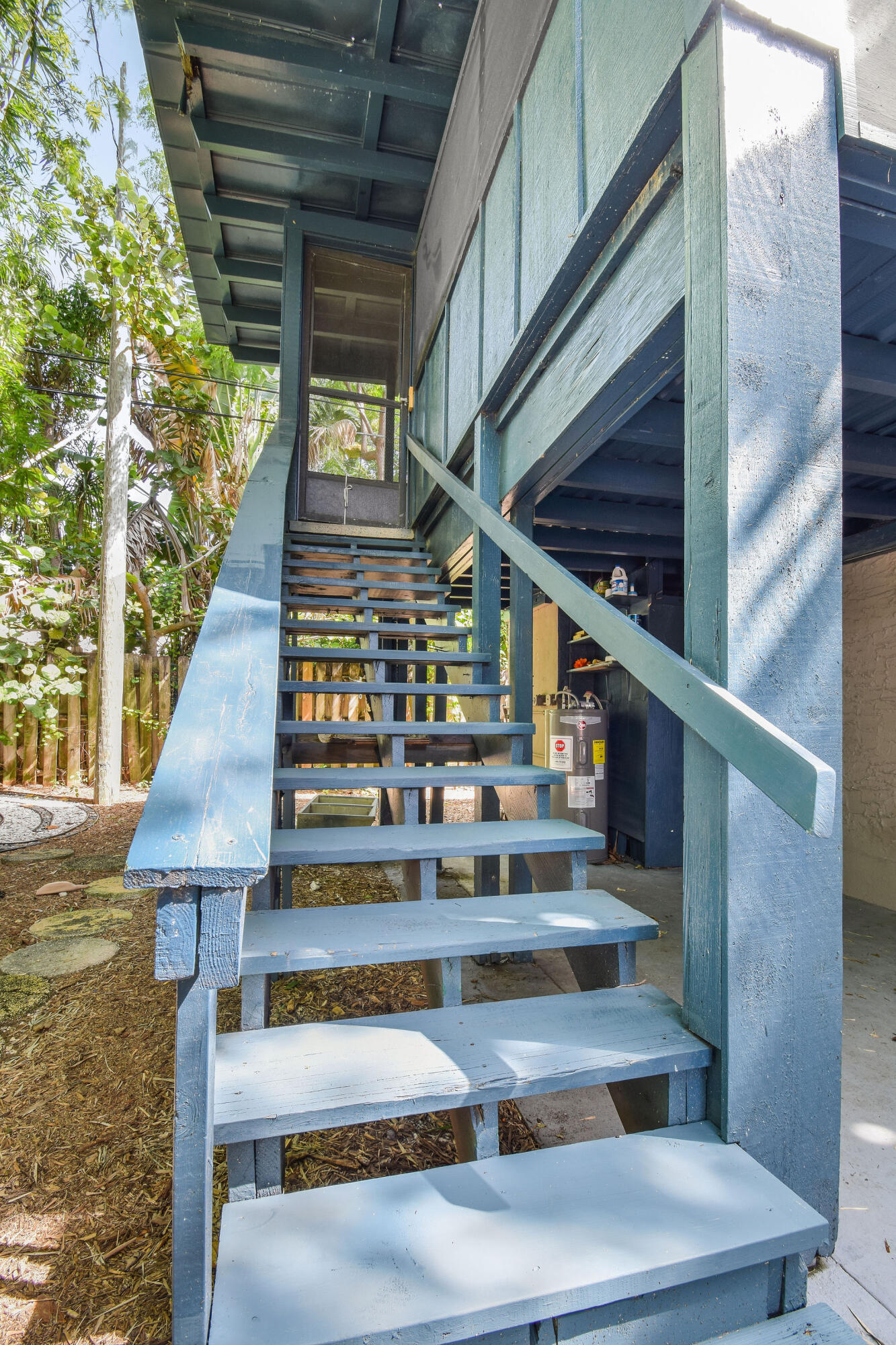 COLLEGE PARK - Residential Lease