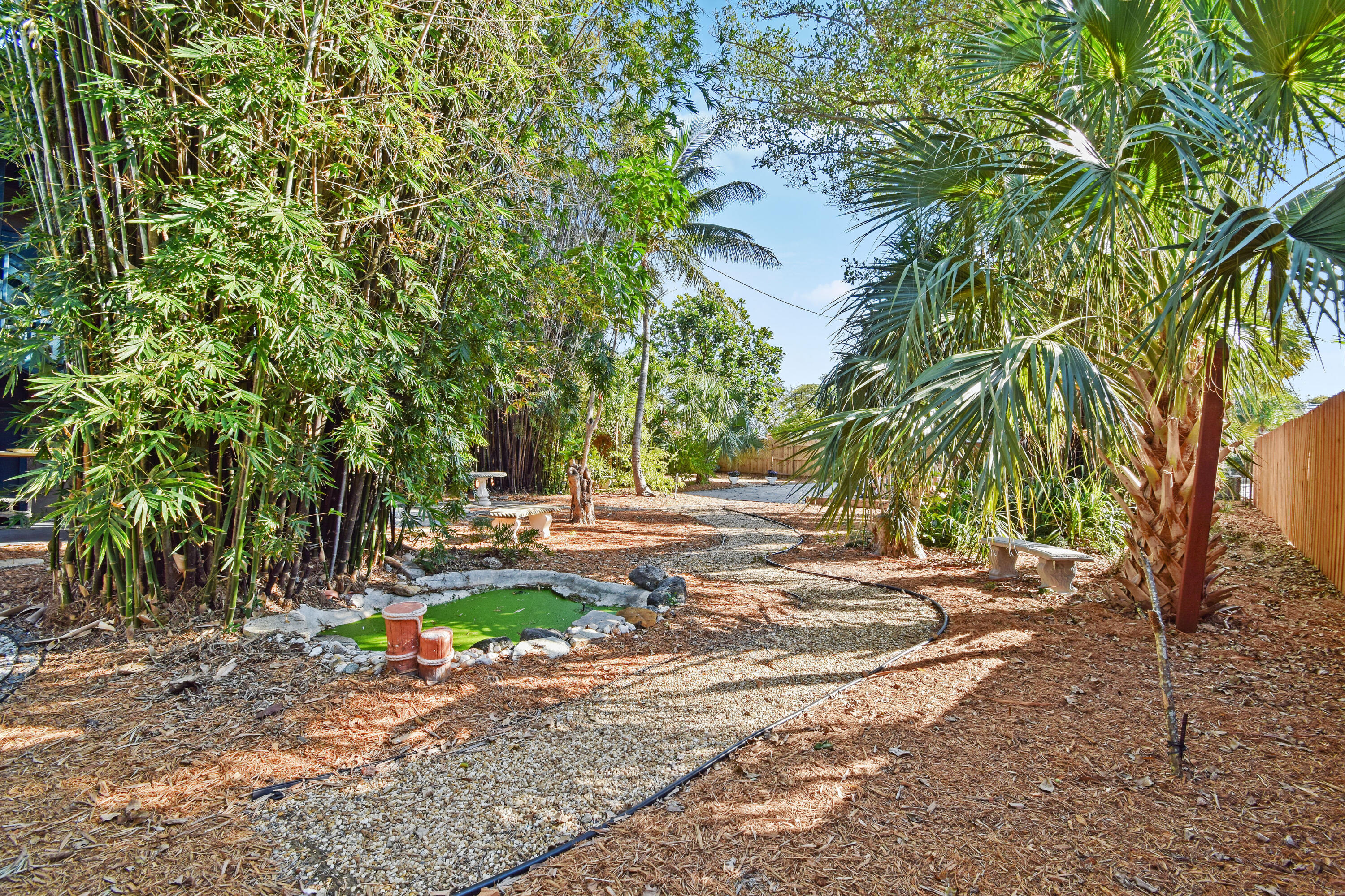 COLLEGE PARK - Residential Lease