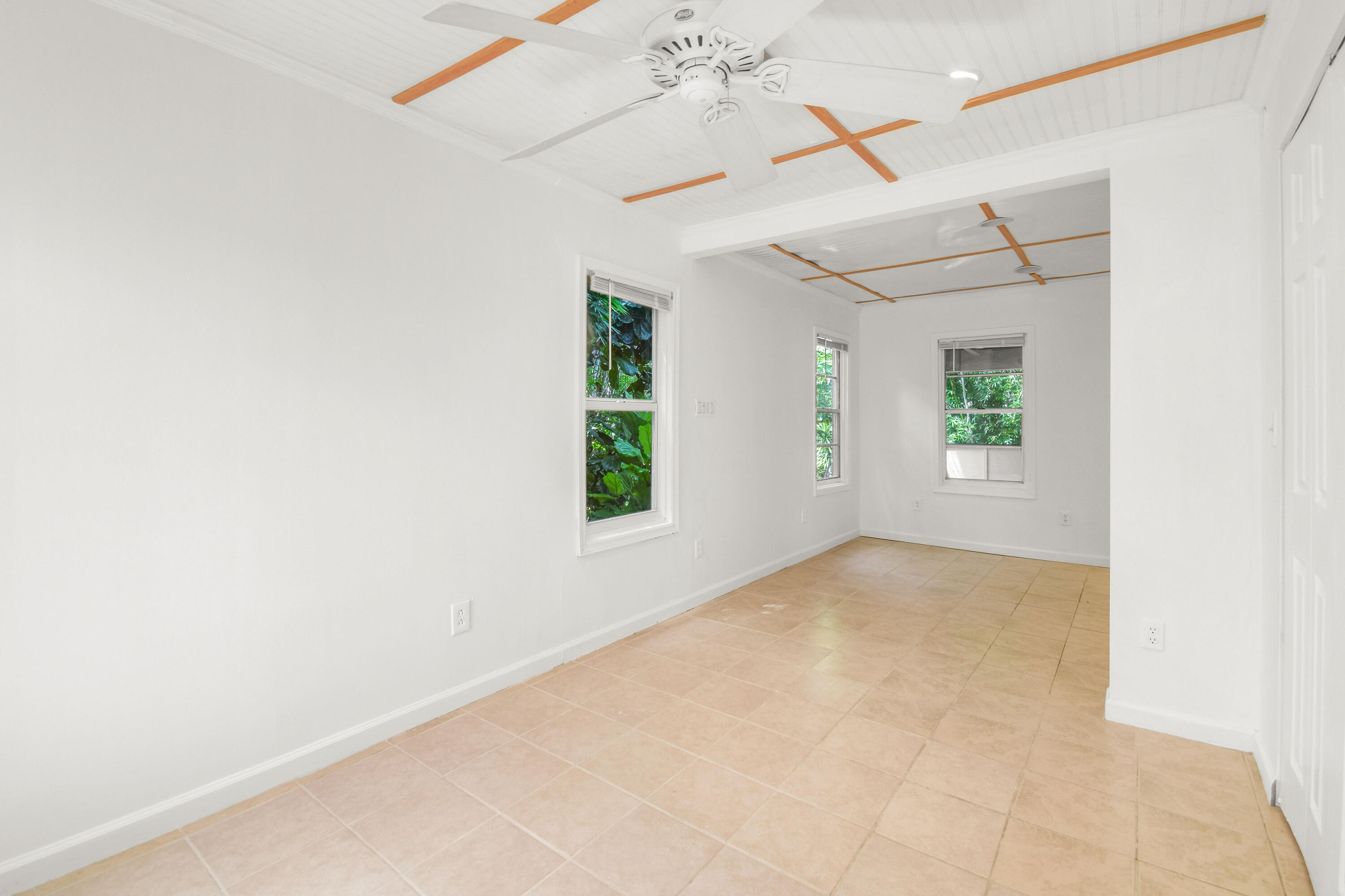 COLLEGE PARK - Residential Lease