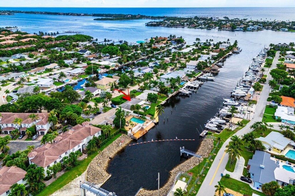 Photo of 638 Shore Drive, Boynton Beach, FL 33435 (MLS # B26075484)