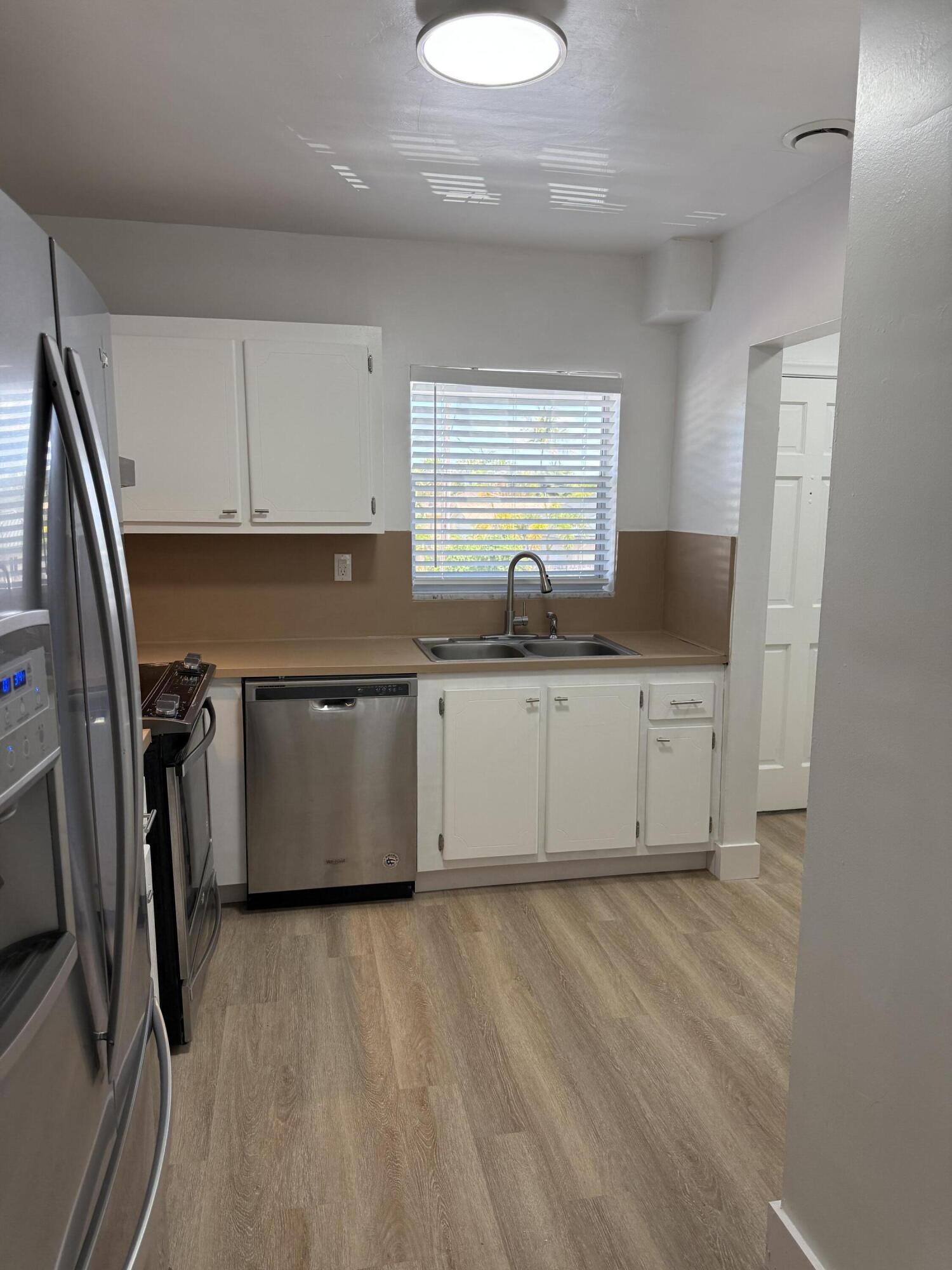CYPRESS ANCHORAGE CONDO - Residential Lease