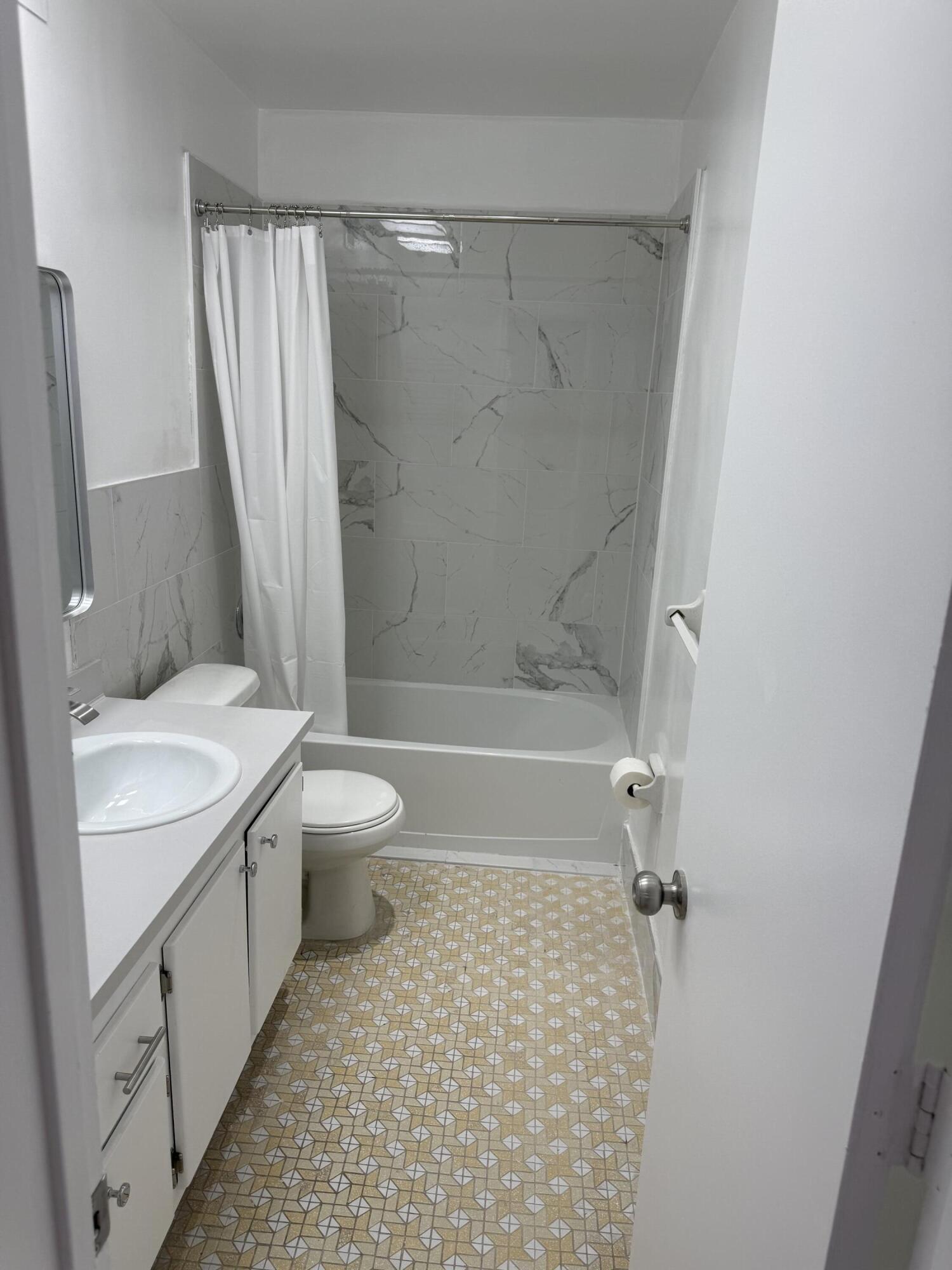 CYPRESS ANCHORAGE CONDO - Residential Lease