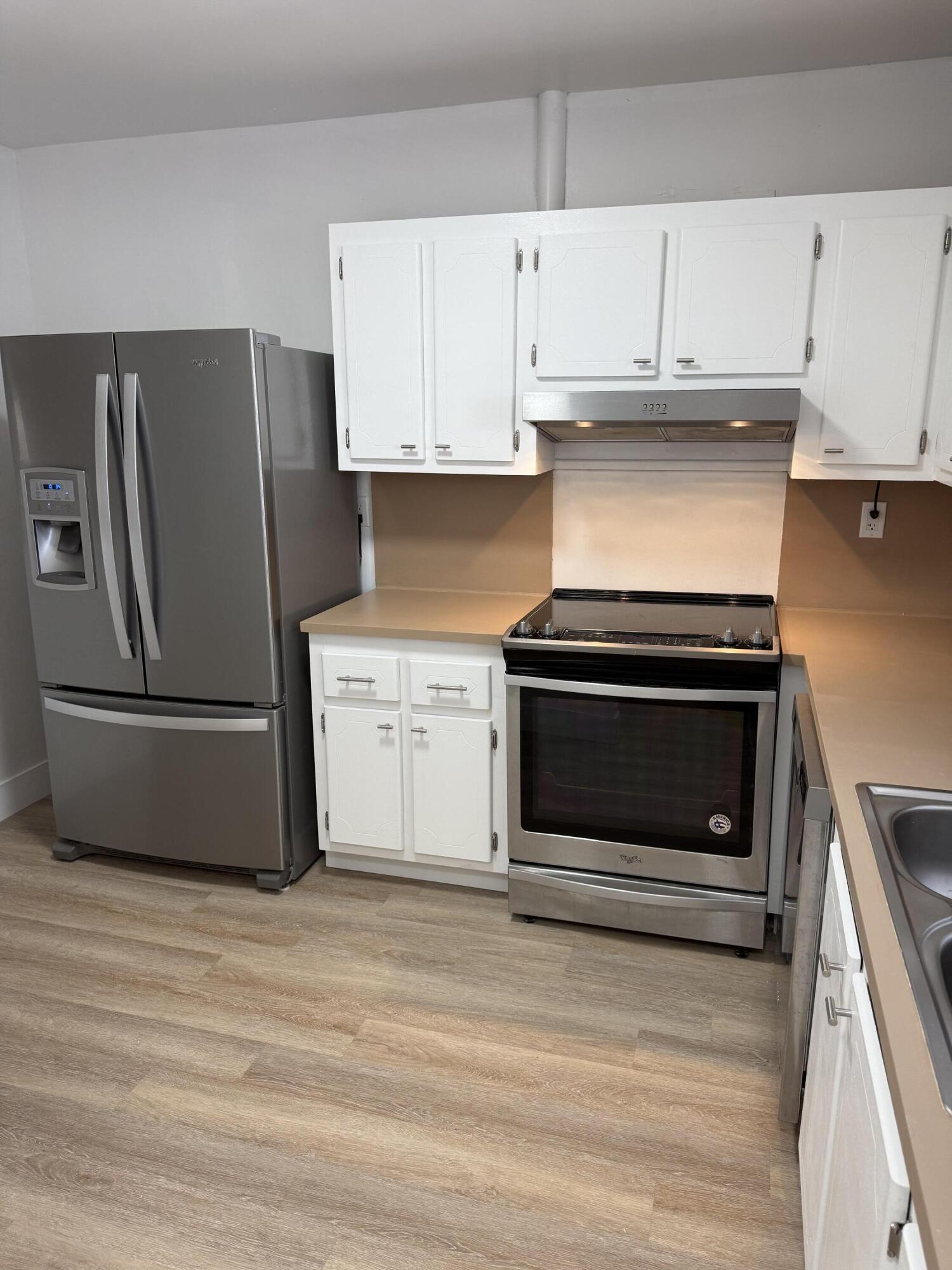 CYPRESS ANCHORAGE CONDO - Residential Lease
